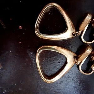 Trifari  Earings clip on